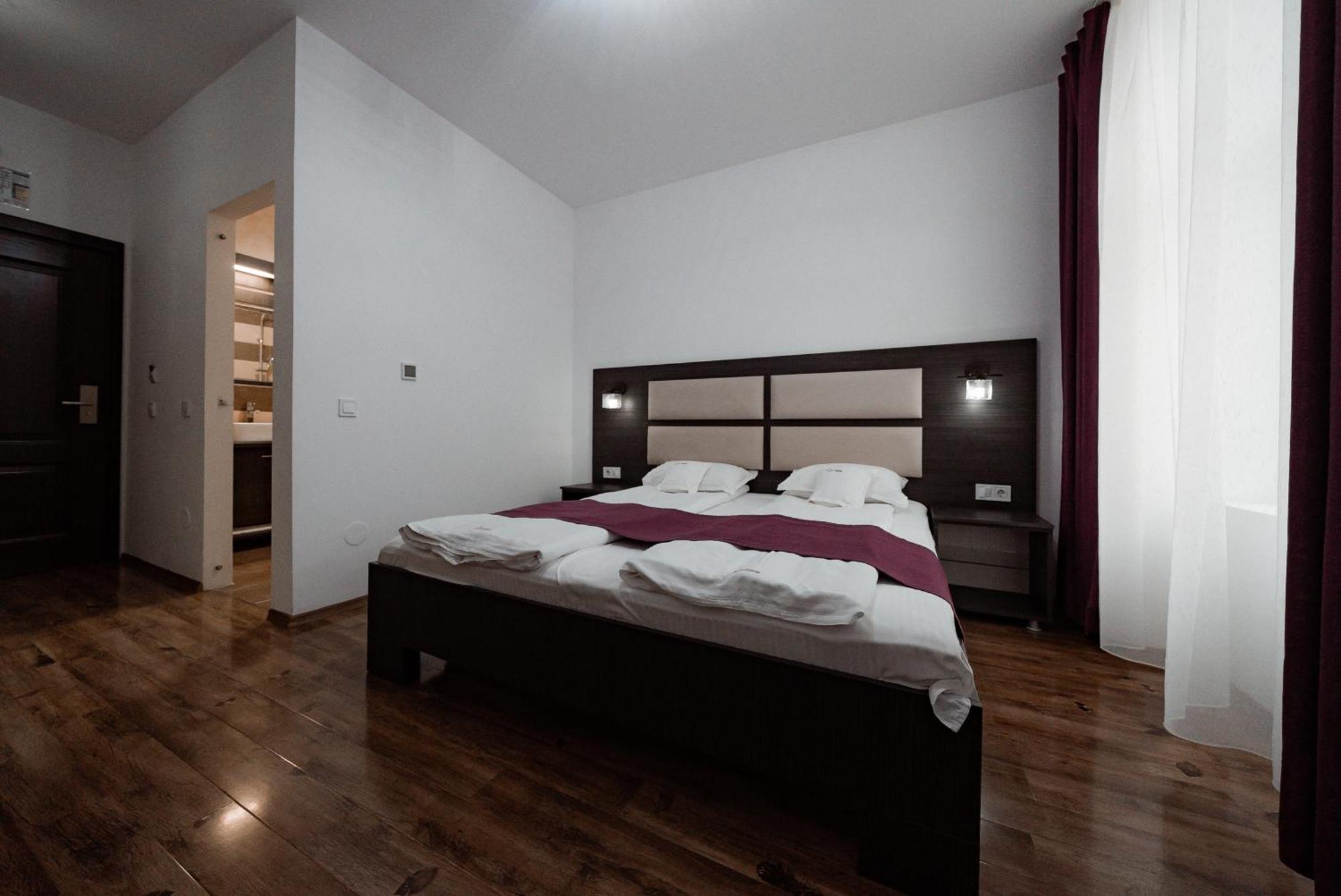 Hotel Quantum House Vatra Dornei Zewnętrze zdjęcie